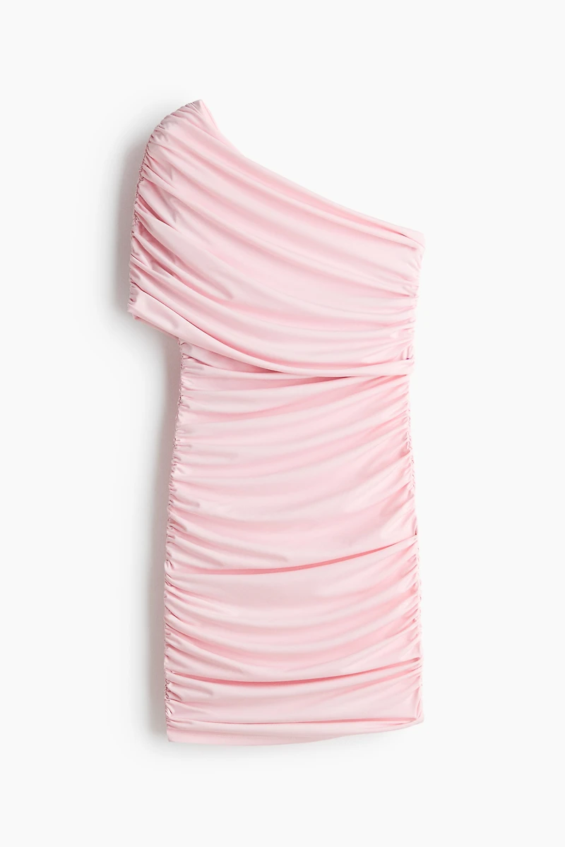 Robe asymétrique à effet drapé