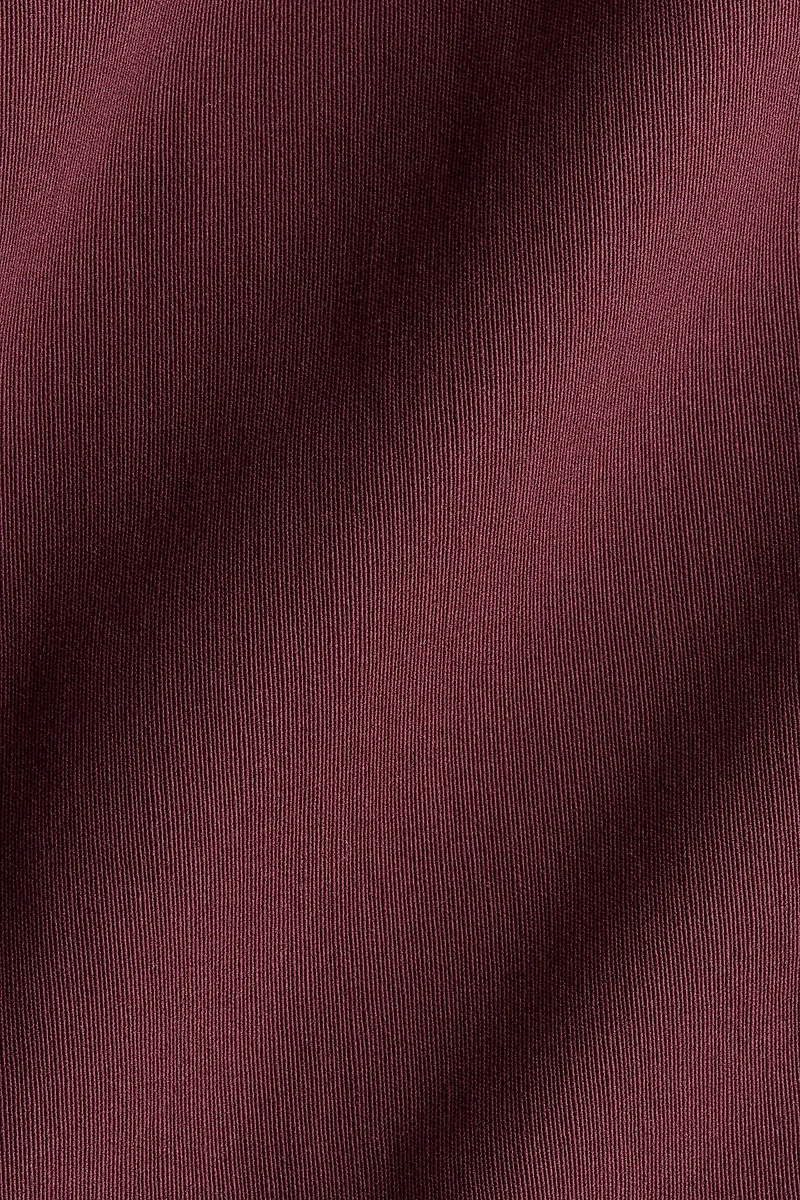 Robe en sergé avec ceinture