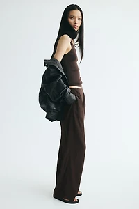 Pantalon froissé en viscose mélangée