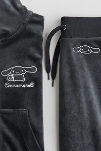 2-Piece Motif-Detail Velour Set