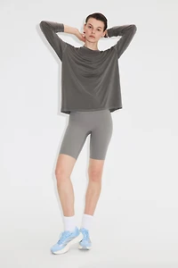 Loose-Fit Running Top with DryMove™