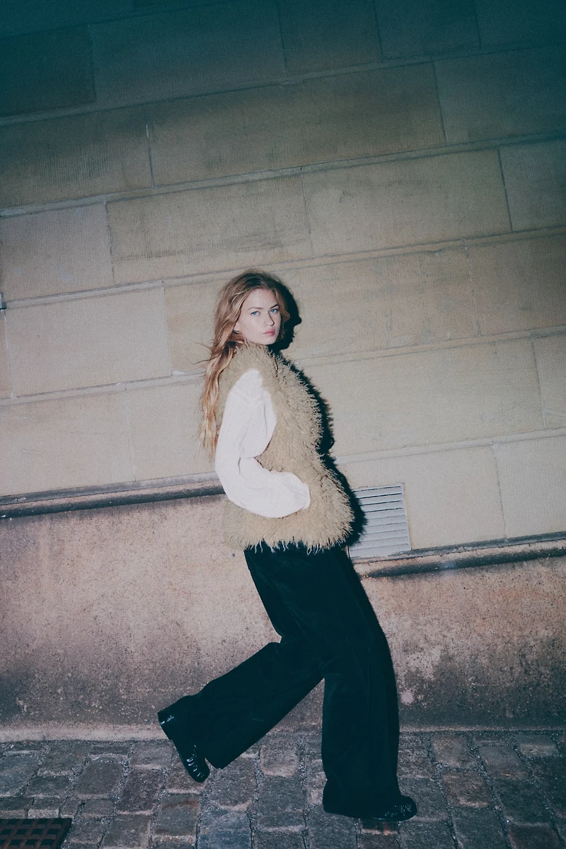 Veste sans manches duveteuse