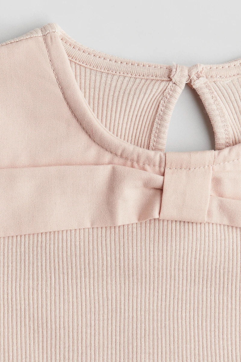 Bow-Detail Top