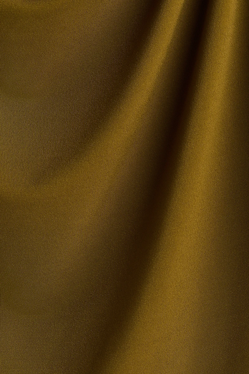 Robe à encolure bénitier en jersey