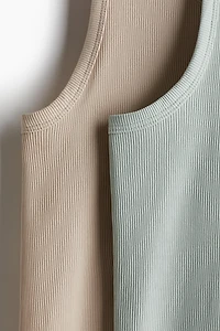 2-pack Slim Fit Ribbed Tank Tops