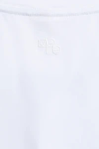 Haut de Pilates avec détail torsadé