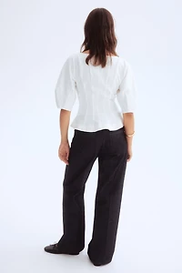 Blouse à encolure dégagée