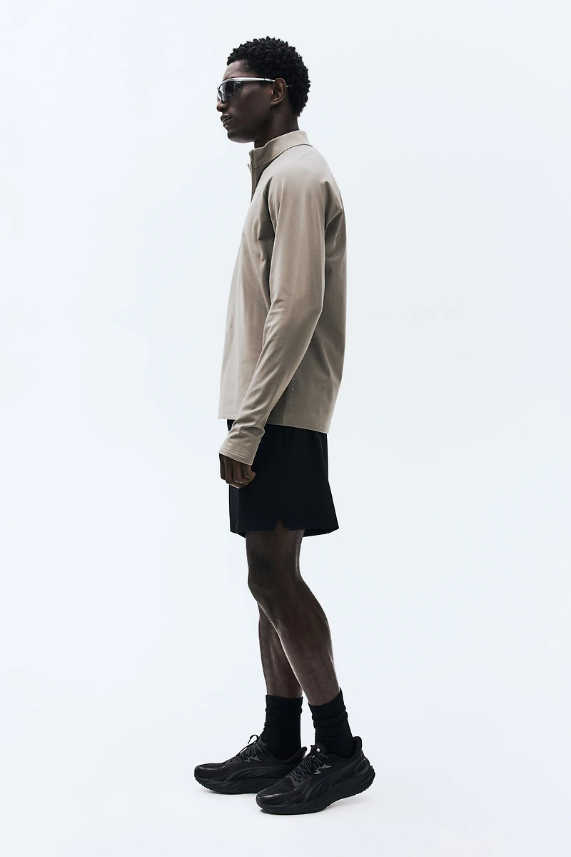 Sports Shorts with DryMove™