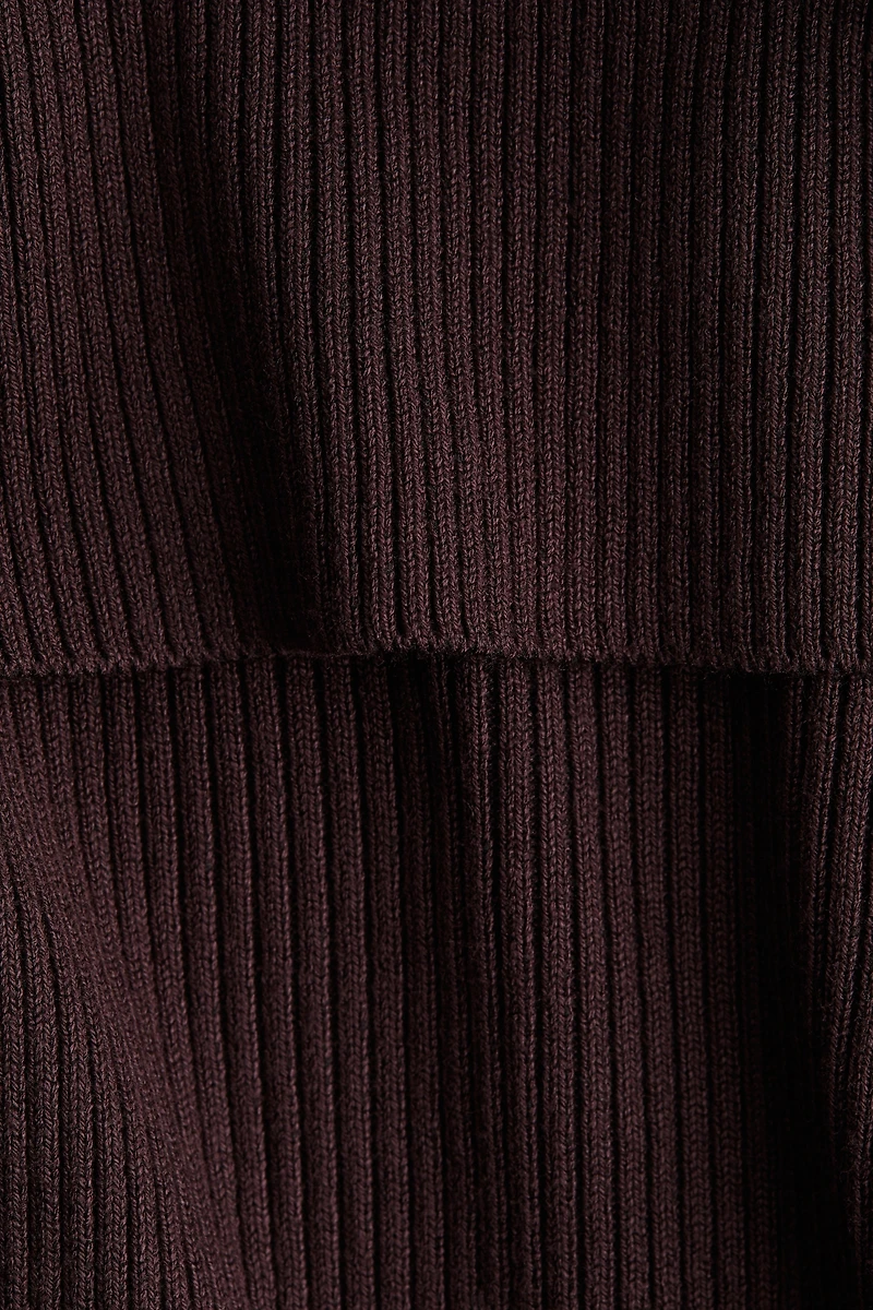 Rib-knit Off-the-shoulder Top