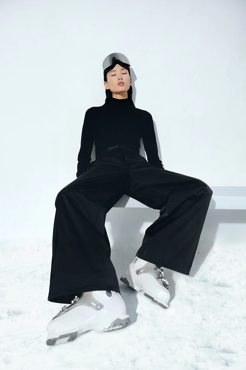 Padded Baggy Ski Pants with StormMove™