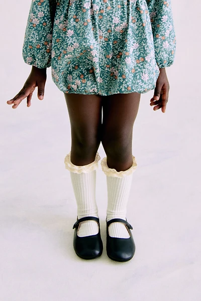 Crochet-Ruffle Socks