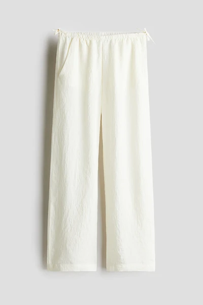 Pantalon avec détails à nouer