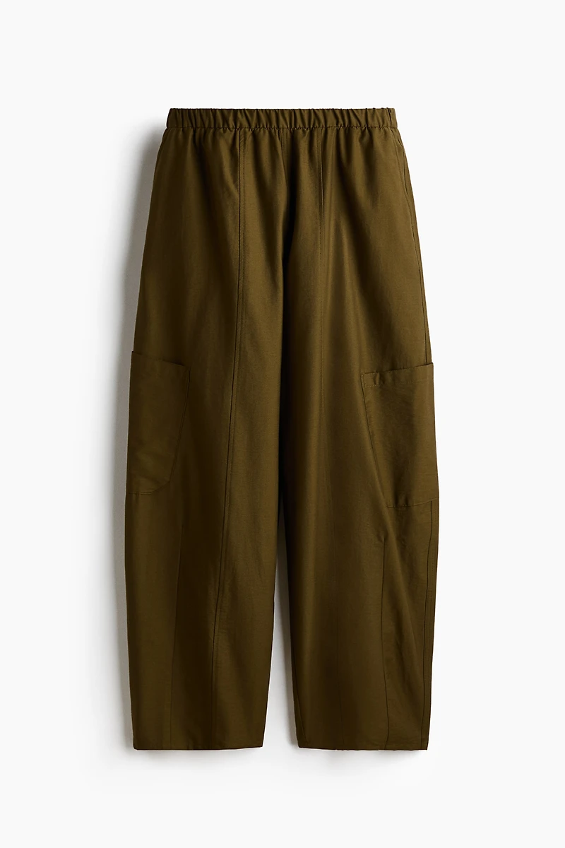 Balloon-Leg Cargo Pants