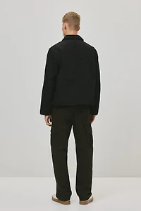 Pantalon cargo classique en sergé