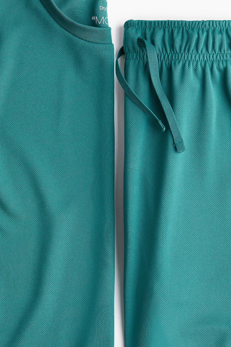 2-Piece Sports Set with DryMove™