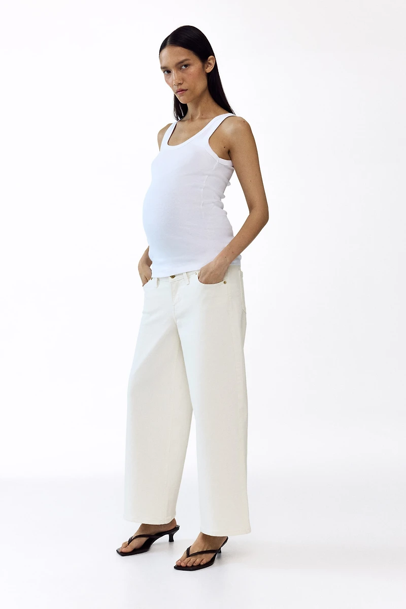 MAMA Wide Low Waist Ankle Jeans