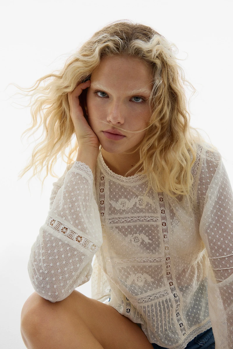 Blouse en filet plumetis