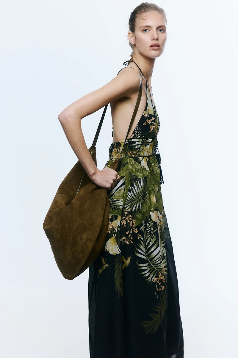 Robe dos nu avec jupe évasée