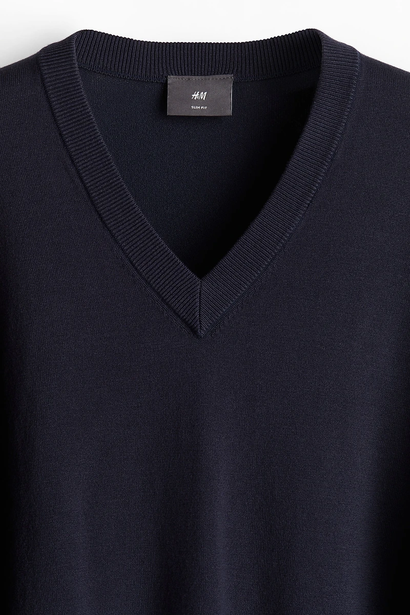 Slim Fit Fine-Knit V-Neck Sweater