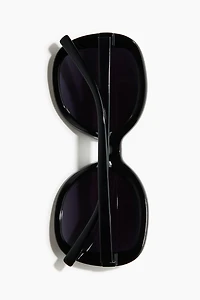 Lunettes de soleil carrées