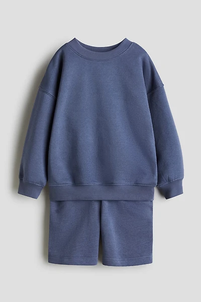 2-Piece Sweatshirt and Shorts Set