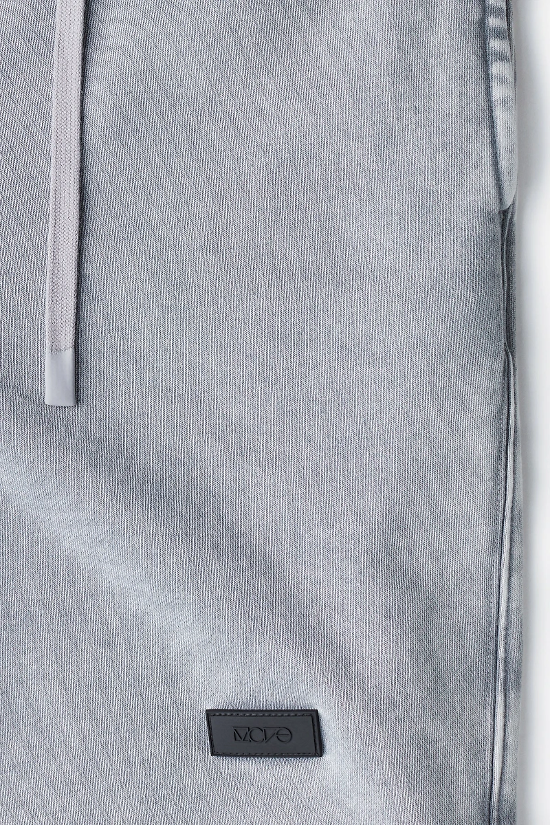 Mid-length sports shorts
