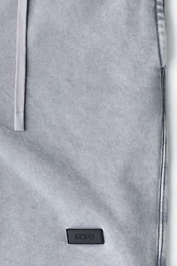 Mid-length sports shorts