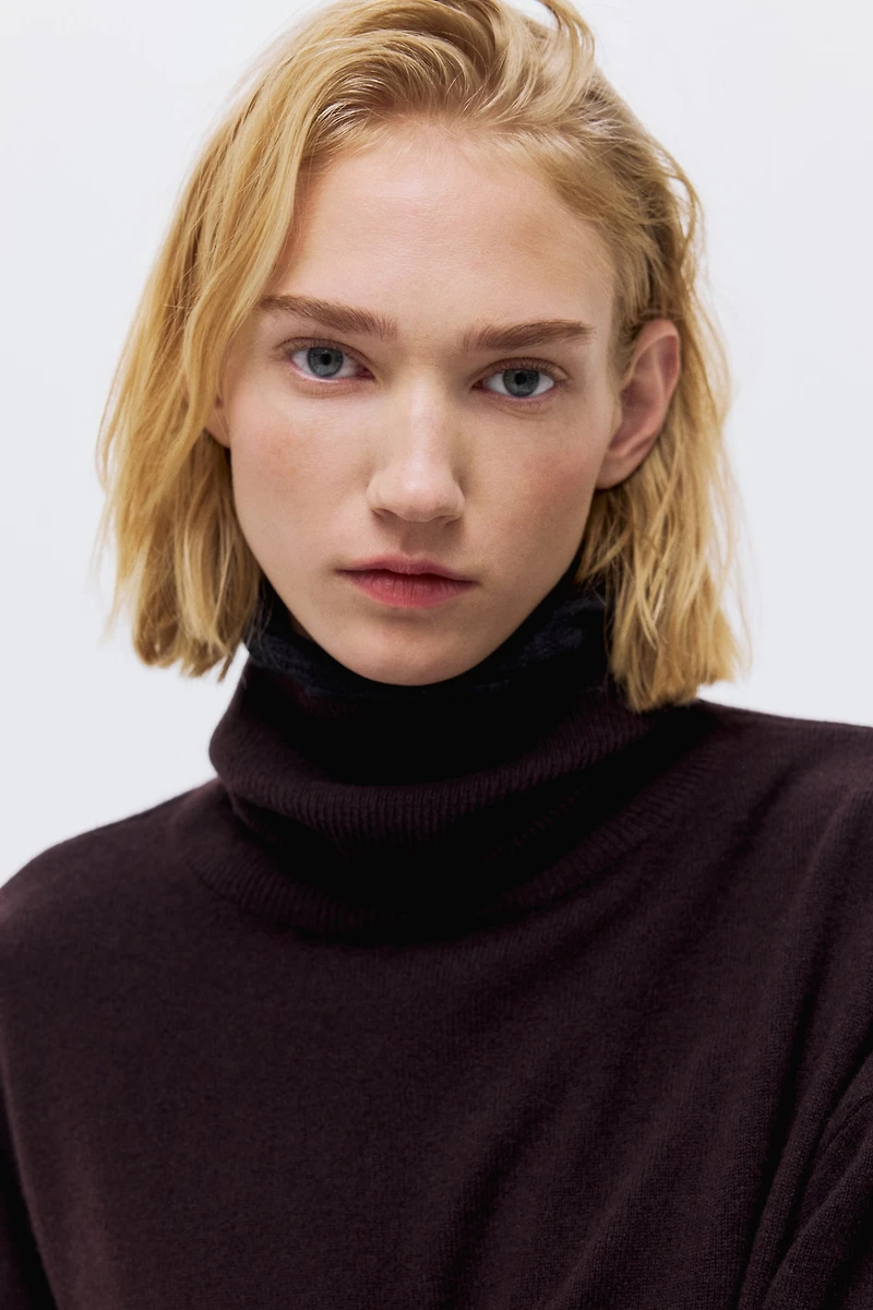 Chandail col roulé en cachemire