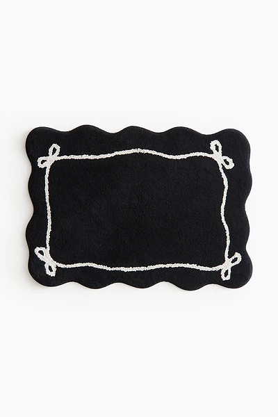 Scalloped-Edge Bath Mat