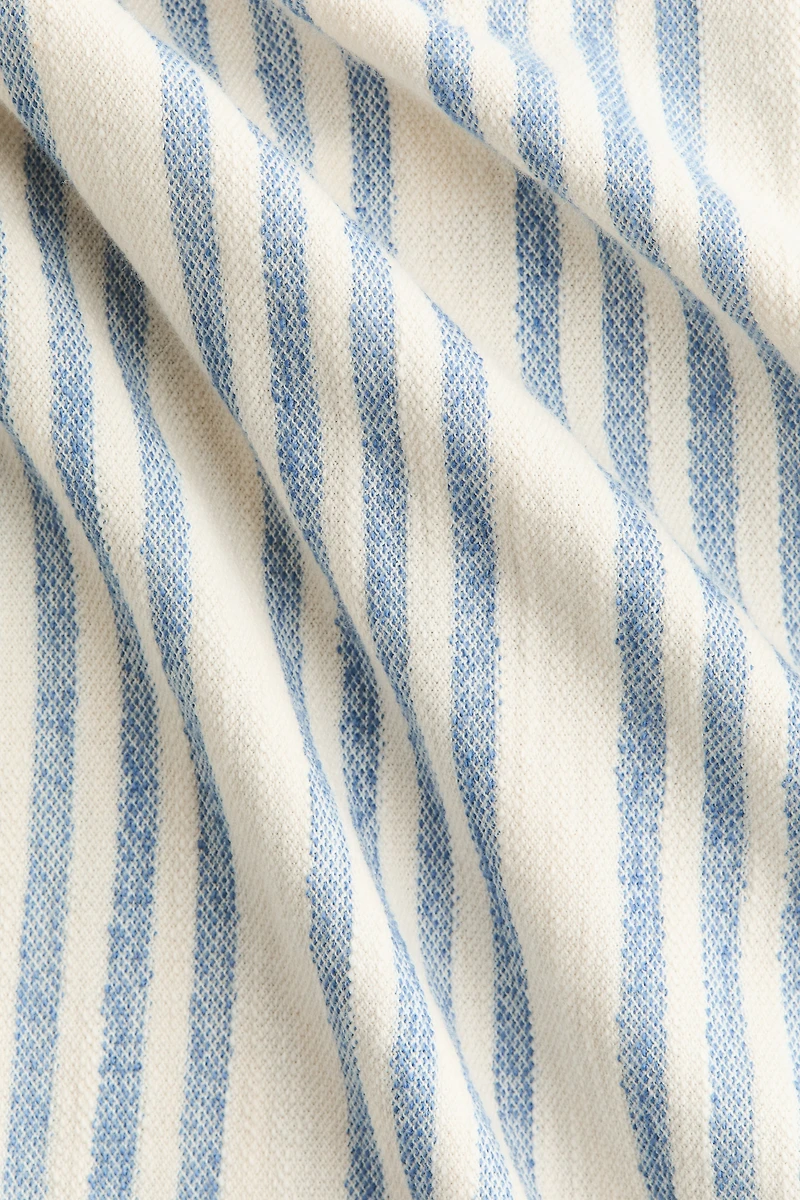 Haut à dos nu avec détail nouer