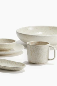 Assiette moyenne avec glaçure réactive