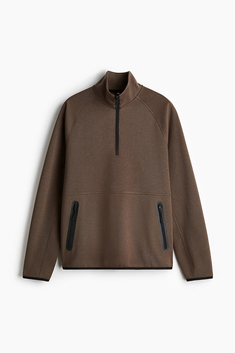 Chandail de sport classique DryMoveđ
Ș