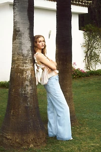 Wide Ultra High Jeans