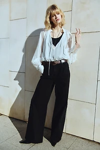 Crochet-Look-Detail Jeans