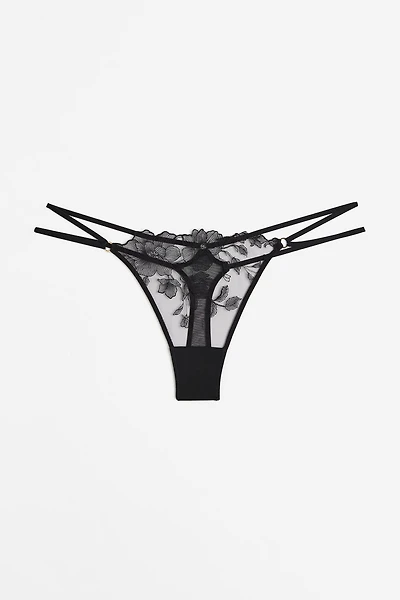 Culotte Thong en dentelle