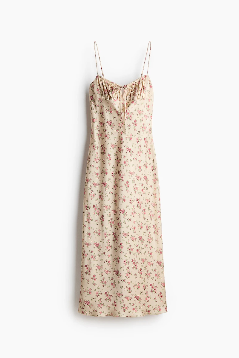 Robe à bretelles fines