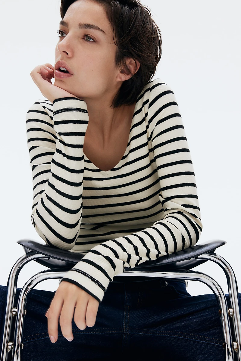 Haut en tricot fin