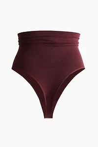 Culotte Thong gainante à silhouette ferme