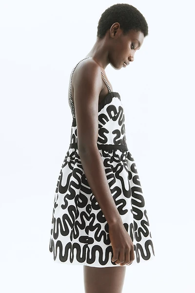Embroidered strappy dress