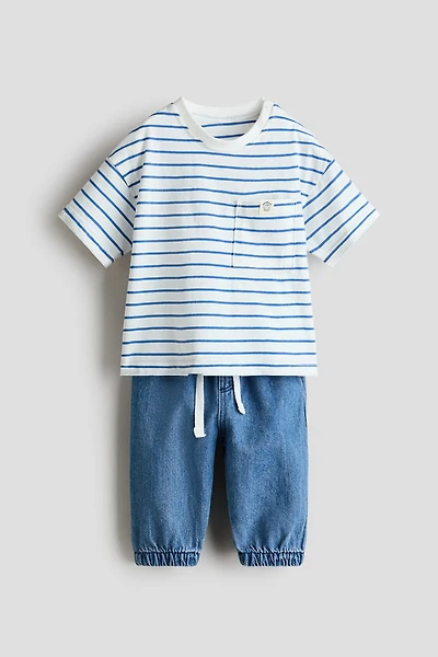 2-Piece T-Shirt and Joggers Set