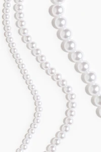 Collier de perles fantaisie à trois rangs