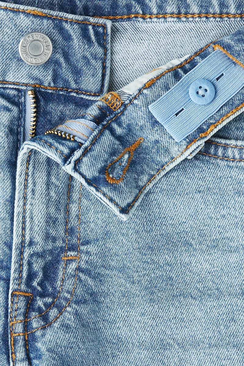 Comfort Stretch Slim-Fit Jeans