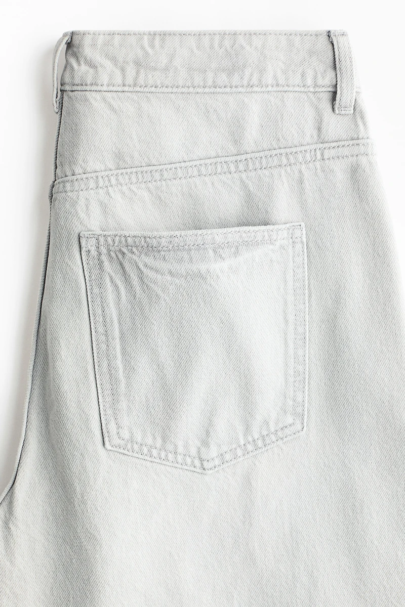 Jean taille haute jambes tonneau