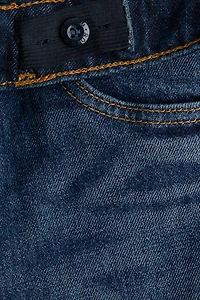 Relaxed Tapered Fit Jeans