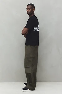 Loose-Fit Cargo Pants