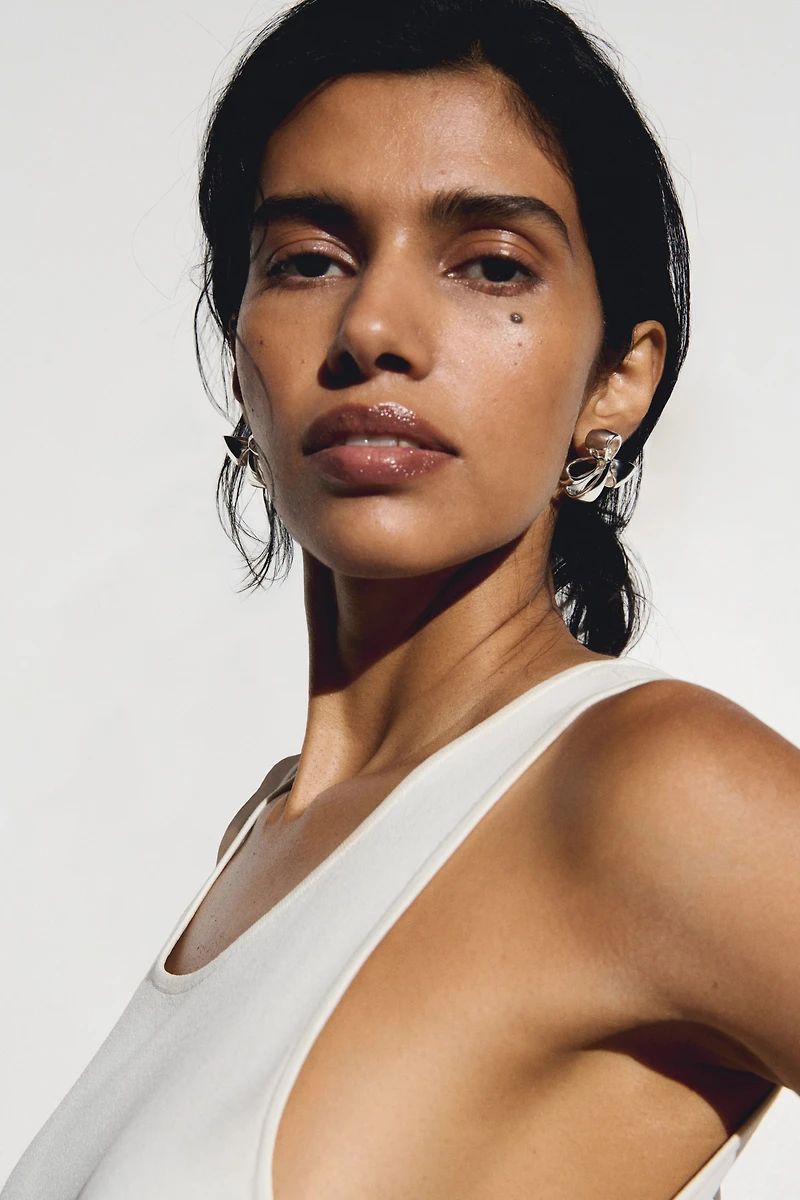 Boucles d'oreilles sur tige en forme de nœud