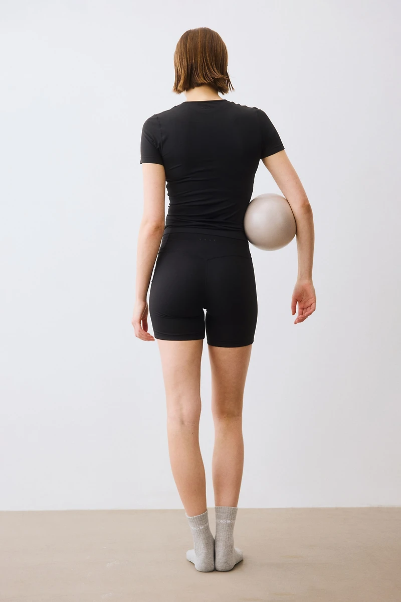 Seamless Slim-Fit Sports Top with SoftMove™