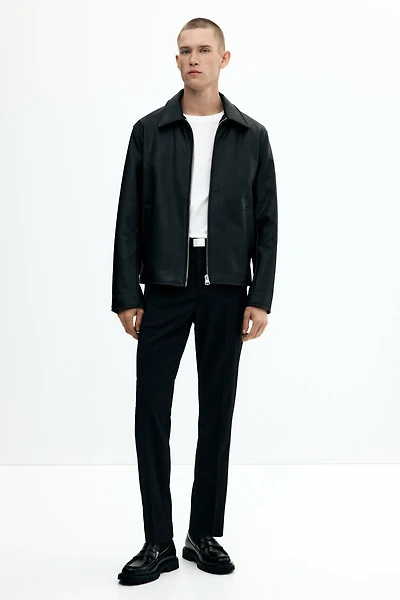 Pantalon d'habit près du corps