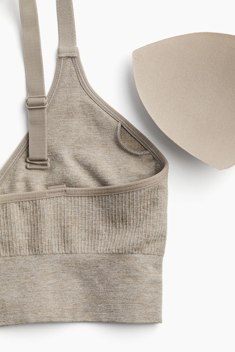 Seamless Medium-Support Sports Bra with DryMove™
