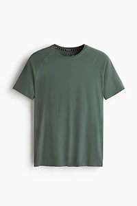 Muscle Fit Sports T-Shirt with DryMove™